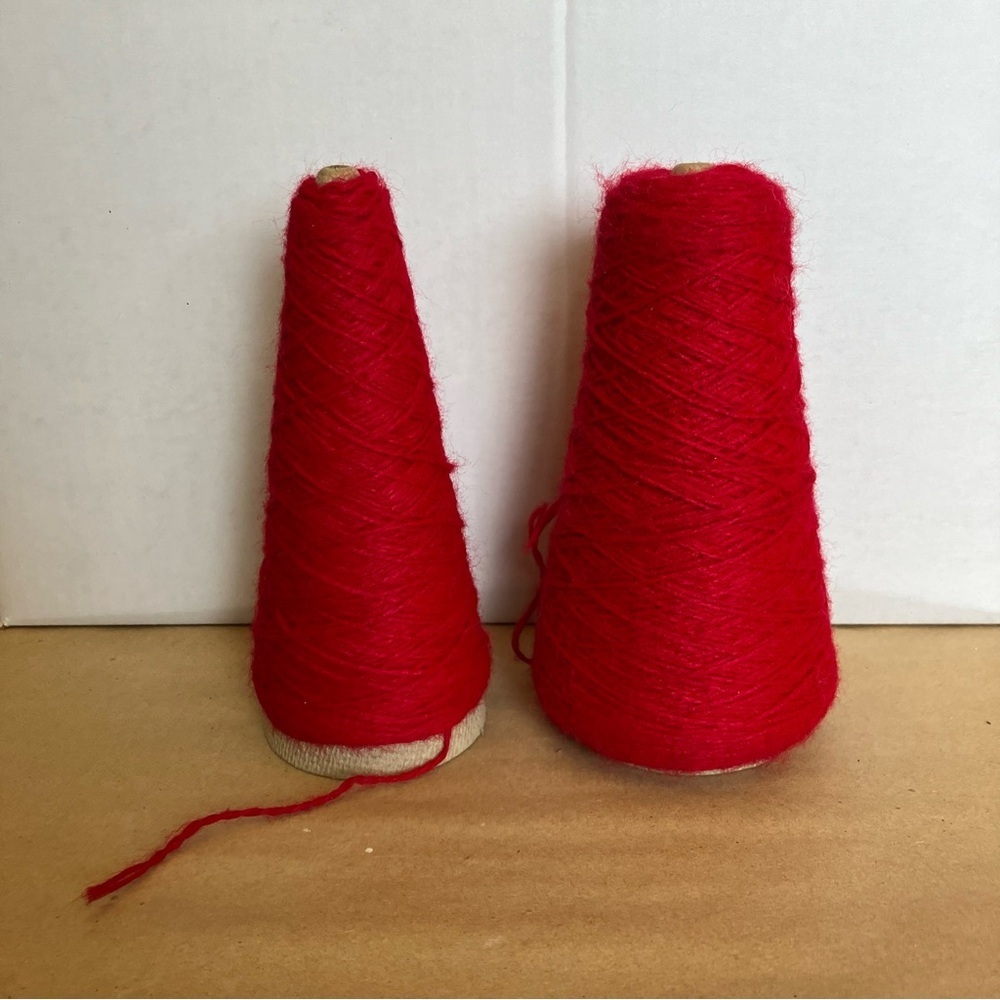 Phoenix Dye Works 2/8 Orlon Weaving Knitting Craft Yarn Berry Red 5.5oz